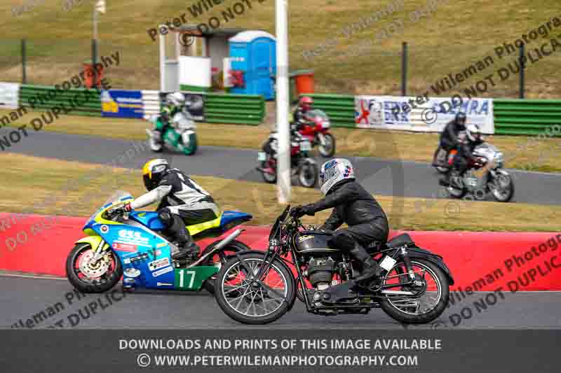 Vintage motorcycle club;eventdigitalimages;mallory park;mallory park trackday photographs;no limits trackdays;peter wileman photography;trackday digital images;trackday photos;vmcc festival 1000 bikes photographs
